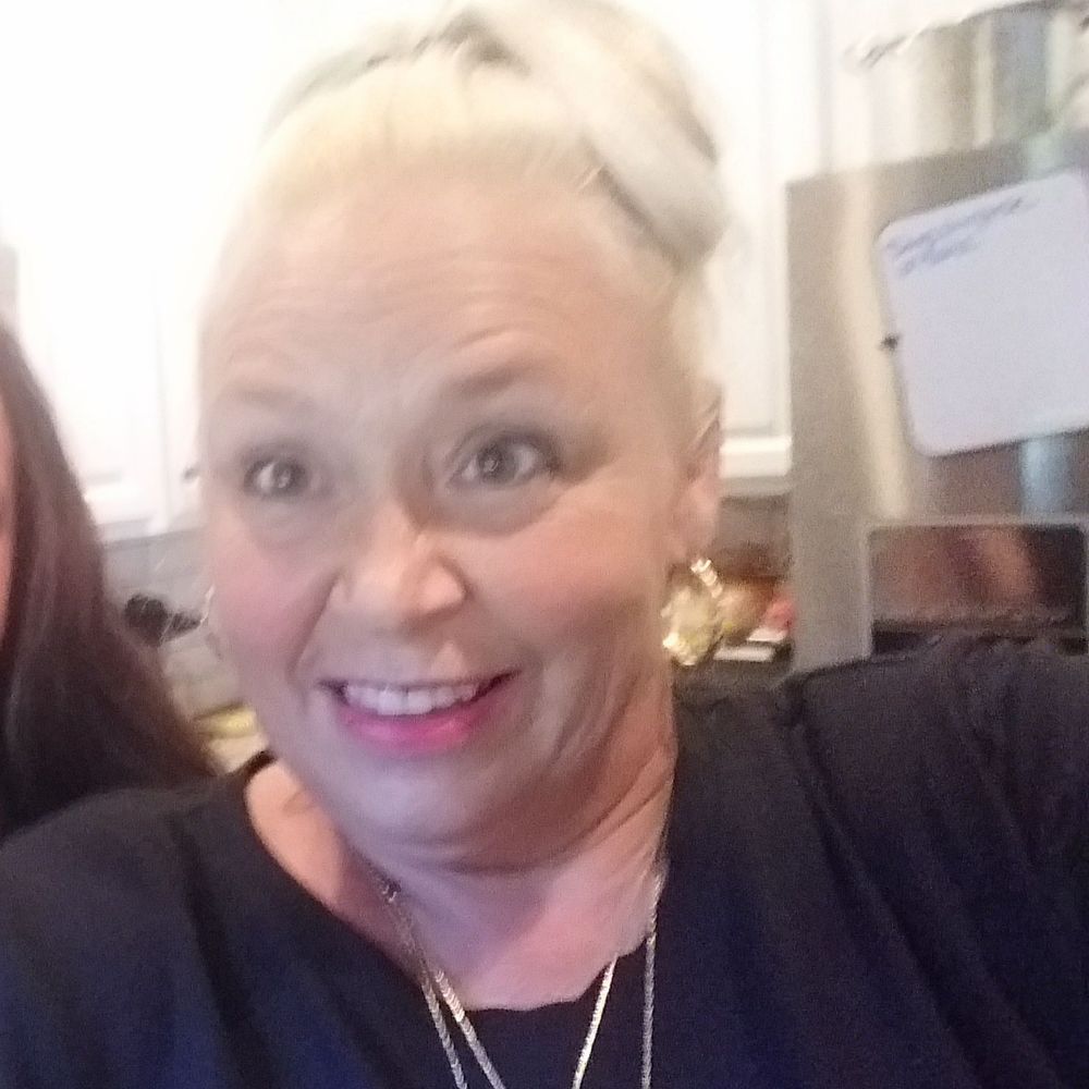 Meet your Posher, Desiree